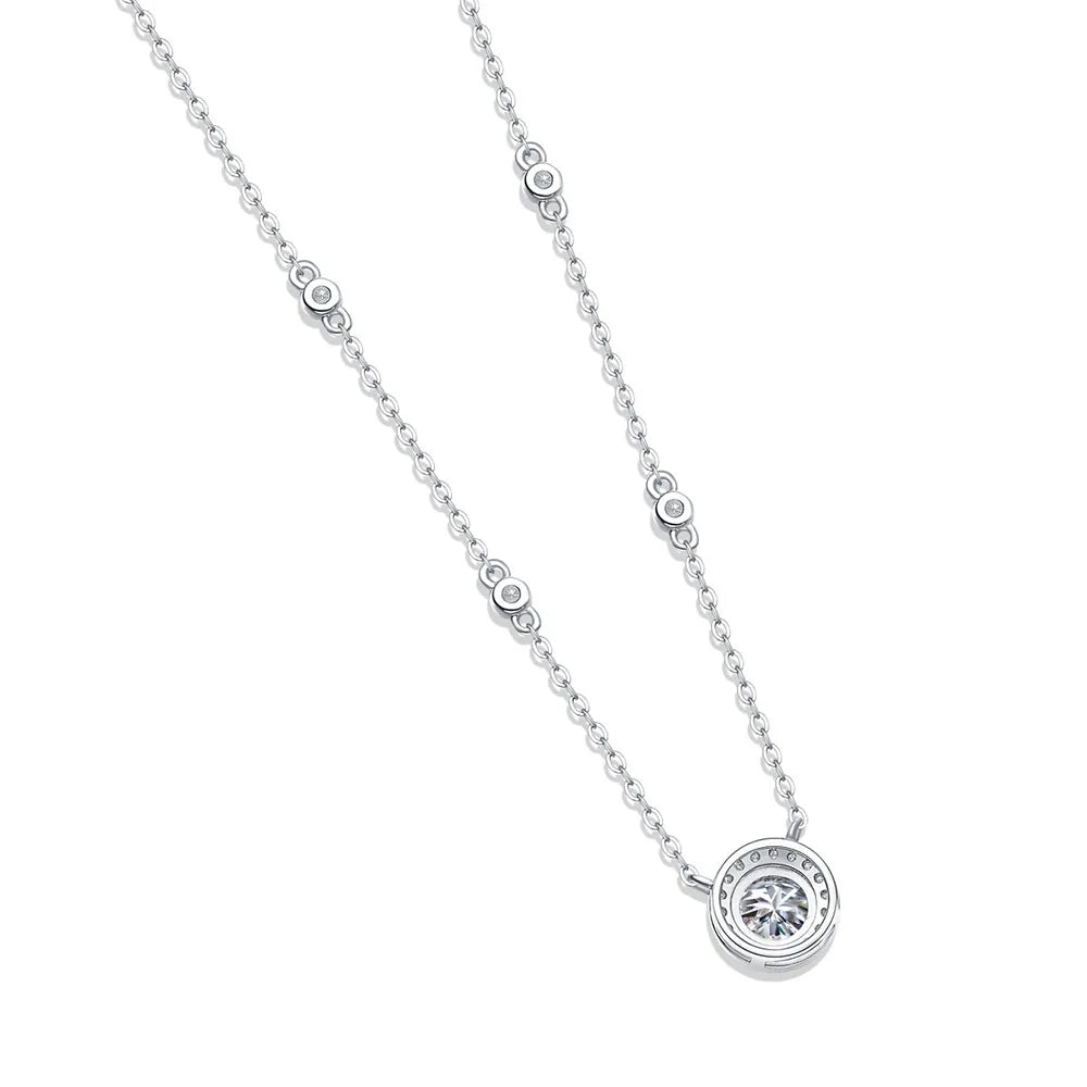 The Velisse Timeless Solitaire